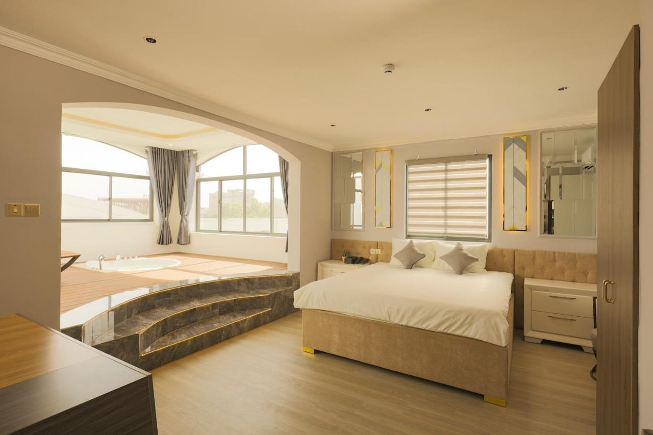 Phuoc Hung 3 Hotel Vĩnh Long Екстериор снимка