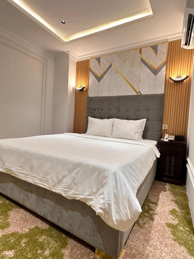 Phuoc Hung 3 Hotel Vĩnh Long Екстериор снимка