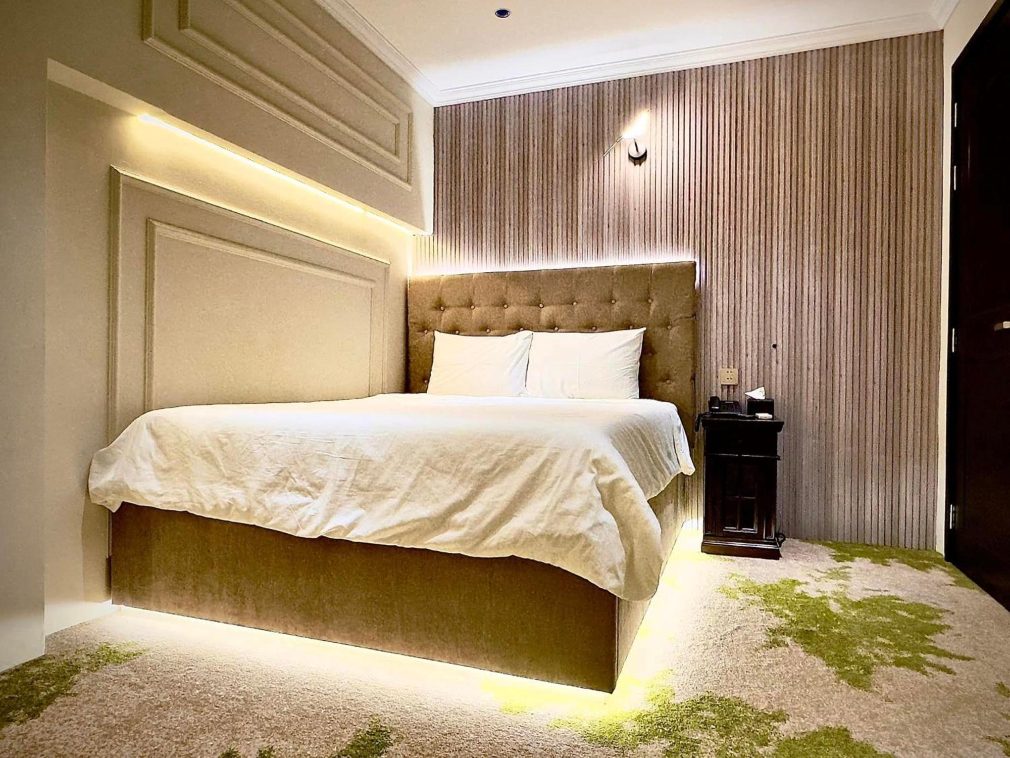 Phuoc Hung 3 Hotel Vĩnh Long Екстериор снимка