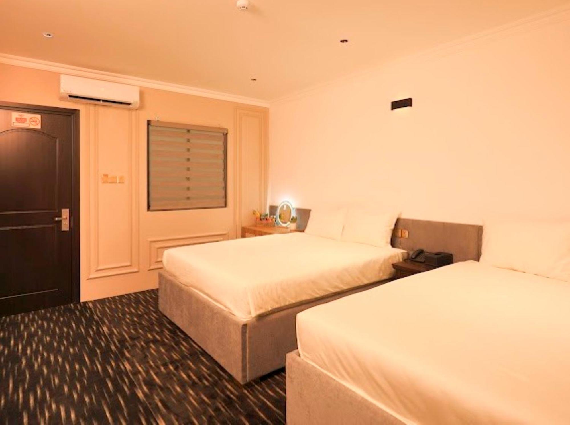 Phuoc Hung 3 Hotel Vĩnh Long Екстериор снимка