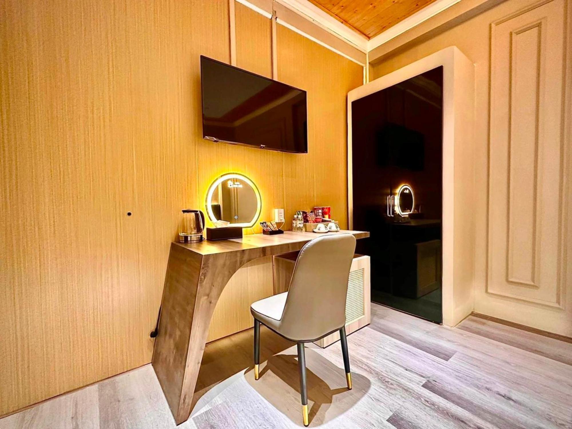 Phuoc Hung 3 Hotel Vĩnh Long Екстериор снимка